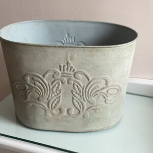 Decorative Painted Embossed Metal Planter